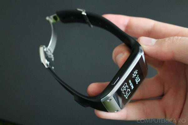 Galaxy Gear side